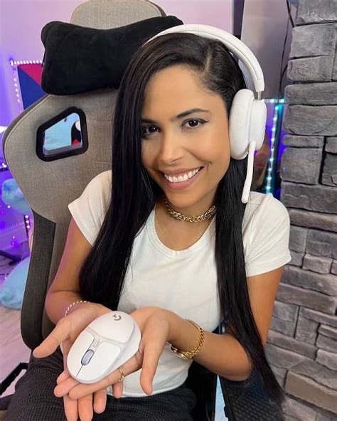 chica streamer|Chica (Maria Lopez) (@chica) • Instagram photos and videos.